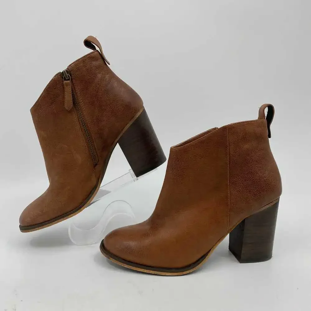 BP Brown Leather Heeled Ankle Booties | Women’s Size 7
